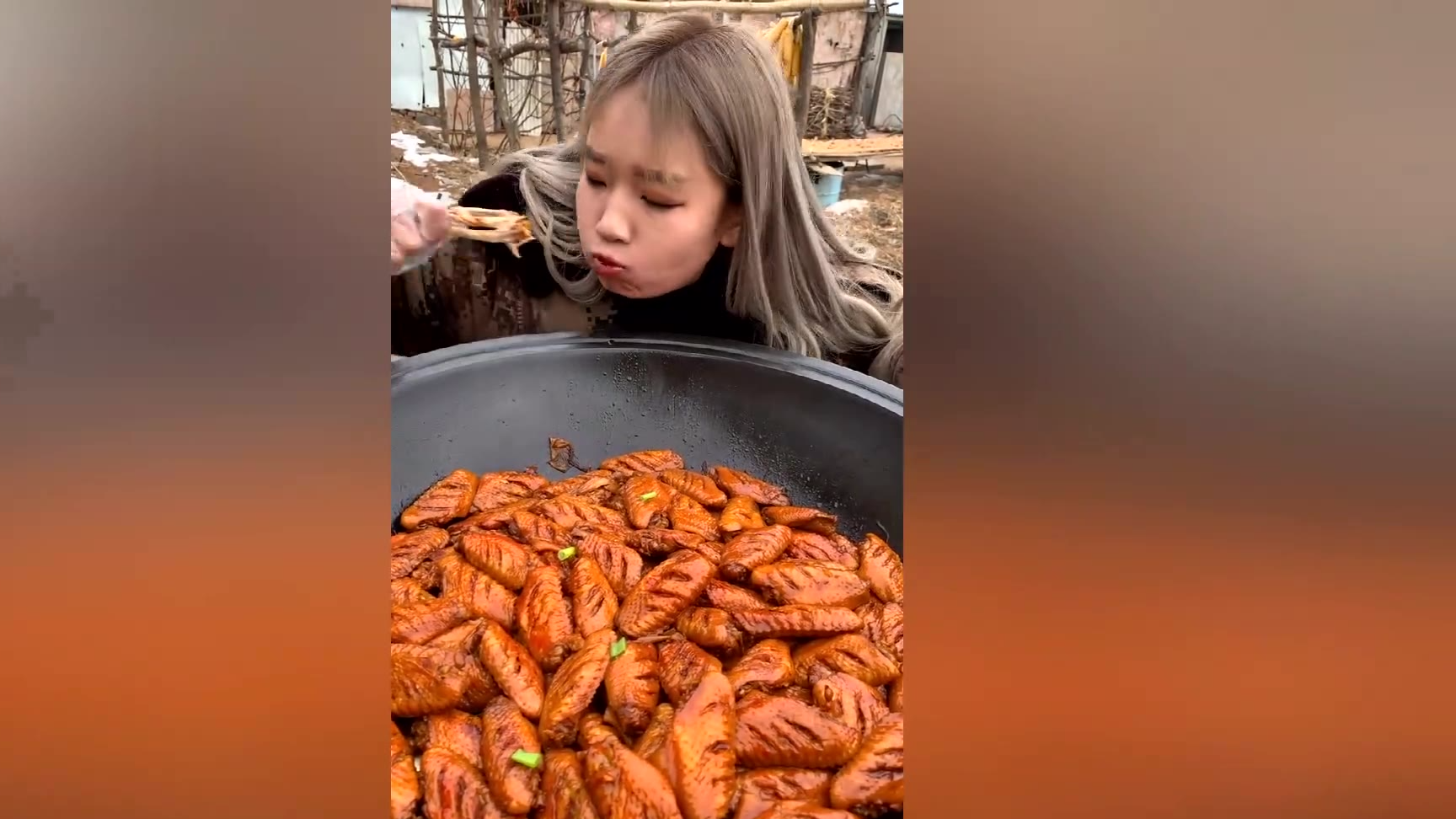(下饭必备)黄幺妹这次要吃50碗红烧肉,不腻么